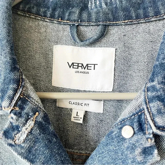 Vervet Plot Twist Classic Denim Jacket with raw hem Distressed Large EUC - Picture 6 of 8